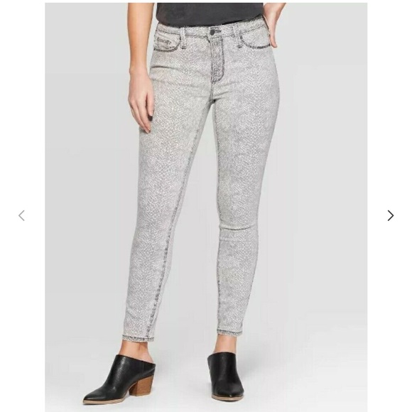 Universal Thread High-Rise Skinny Jeans Size 16 Light Gray 561896 NWT Snakeskin - Picture 2 of 5
